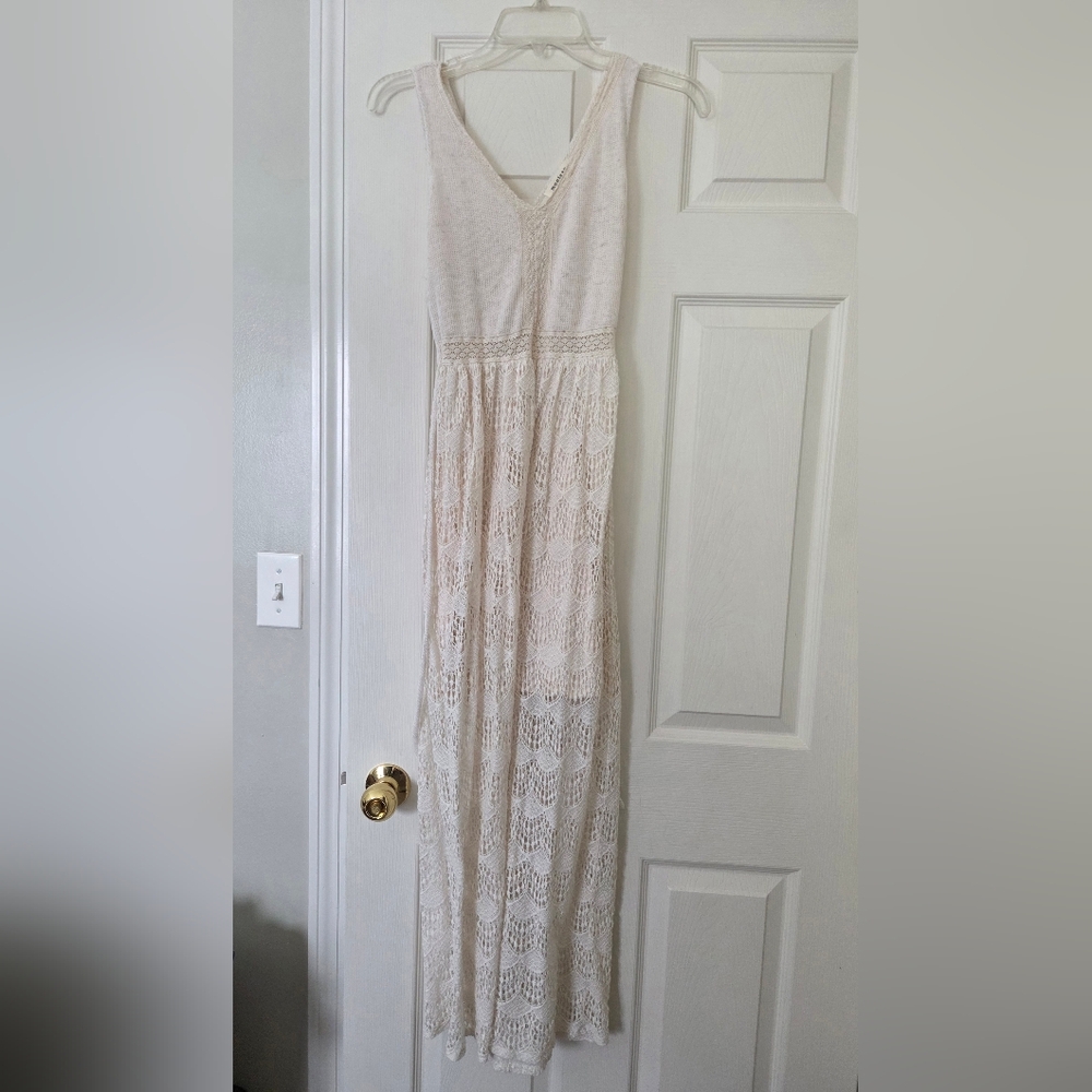 Elegant Cream Lace Maxi Dress